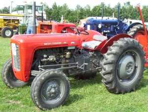 massey_ferguson_35_2